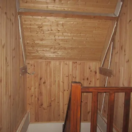Kır Evi A *