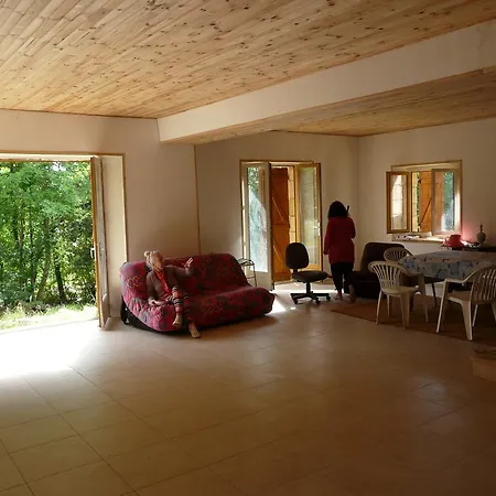 Kır Evi A *